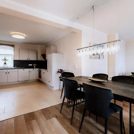 Perle Im Mecklenburger Parkland Walkendorf