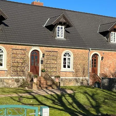 Apartamento Perle Im Mecklenburger Parkland *