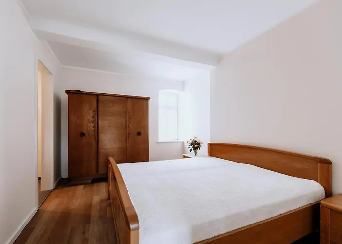 Perle Im Mecklenburger Parkland Walkendorf